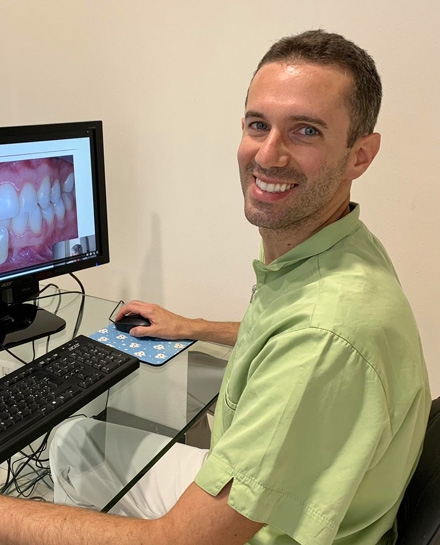 Dentista Dr. Riccardo Strambi Dentista Dr. Riccardo Strambi